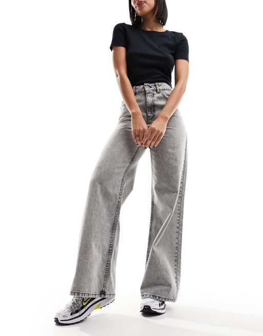 Reclaimed Vintage '88 wide leg jeans in charcoal 