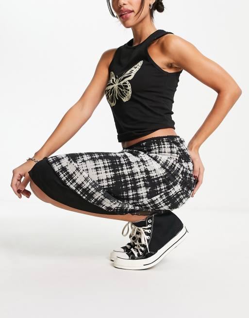 Reclaimed Vintage 90s midi skirt in mono plaid print ASOS