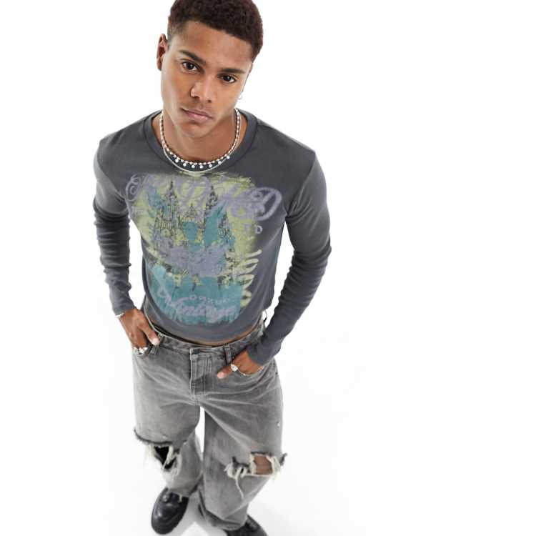 Reclaimed Vintage 90s shrunken long sleeve tee with out of focus graphic |  ASOS