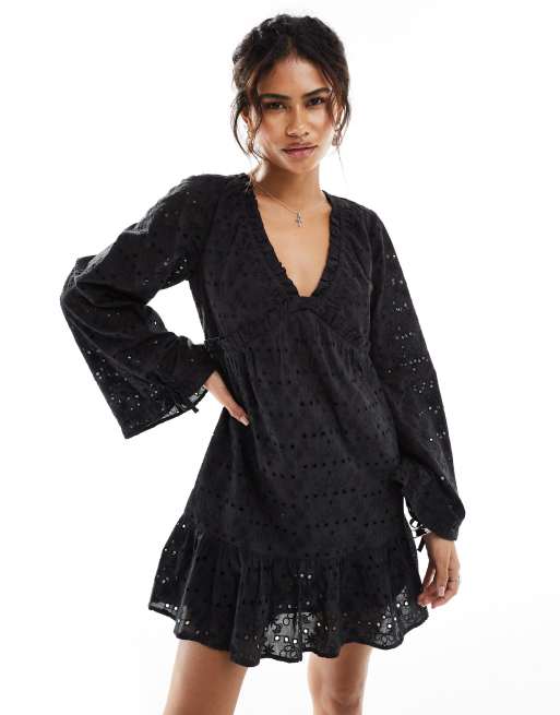 Reclaimed Vintage - Aangerimpelde western mini-jurk met broderie in zwart