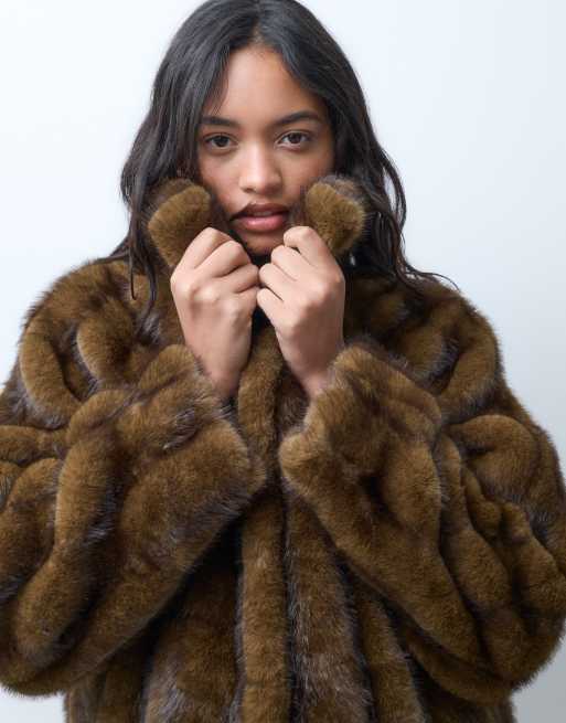 Reclaimed Vintage abrigo largo unisex de piel sintética marrón texturizada, 3 de 5