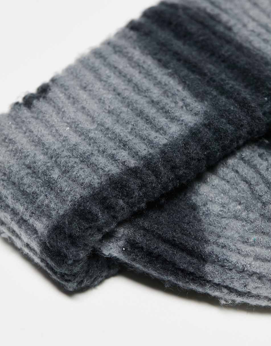 Reclaimed Vintage acid wash beanie in charcoal 2