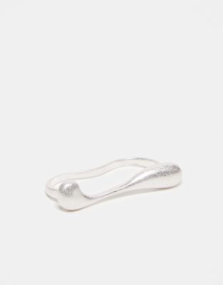 Reclaimed Vintage - Anello unisex doppio color argento brunito