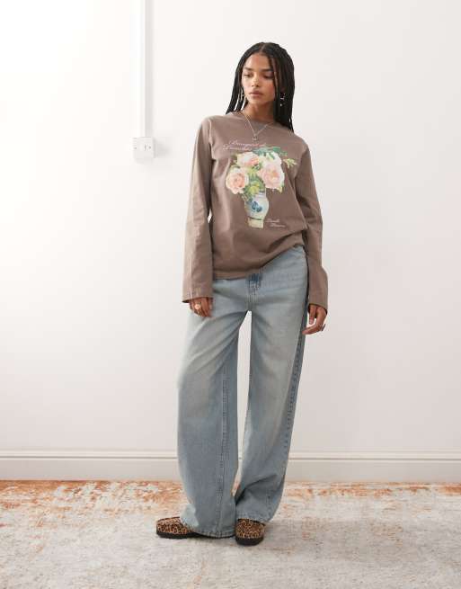 Reclaimed Vintage - Ashmolean - T-shirt manches longues oversize à motif sous licence - Marron, 3 de 4