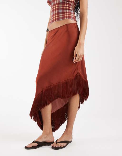 Reclaimed Vintage asymmetric hem midi skirt with tassels in rust red, 2 of 5