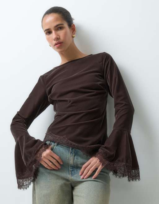 Reclaimed Vintage asymmetric velvet blouse with flare sleeve in chocolate, 3 of 5
