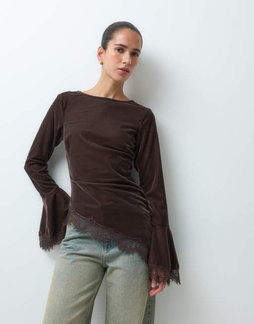 Reclaimed Vintage asymmetric velvet blouse with flare sleeve in chocolate, 5 of 5