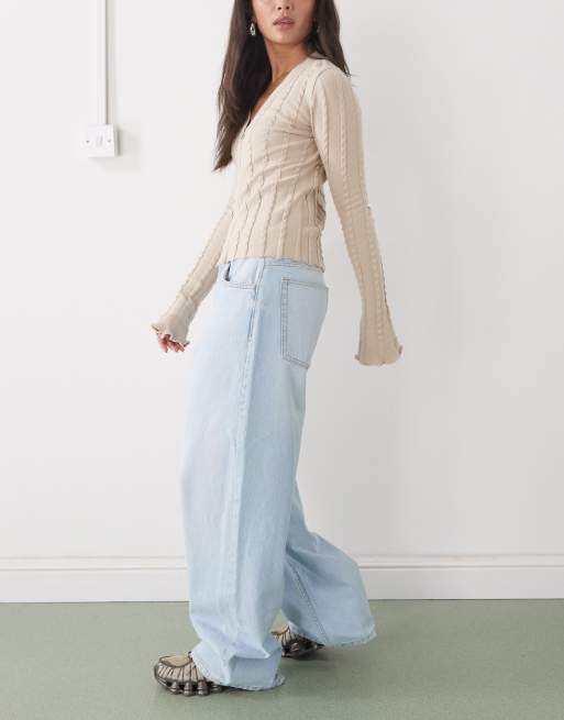 Reclaimed Vintage - Baggy denimjeans med brede ben i lyseblå vask