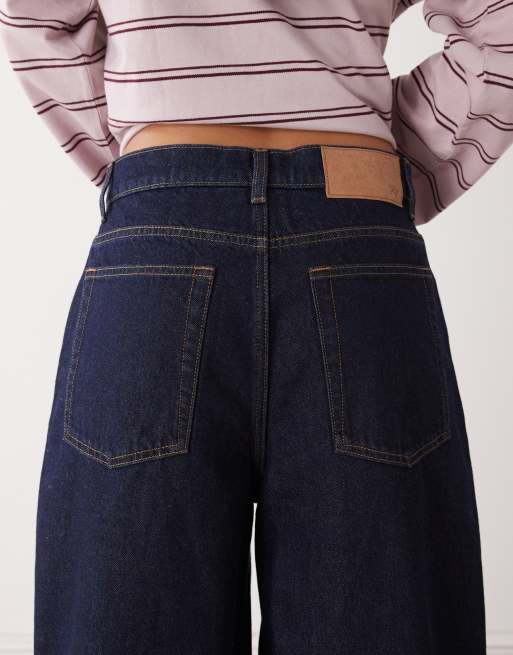 Reclaimed Vintage - Baggy indigoblå denimjeans med vide ben