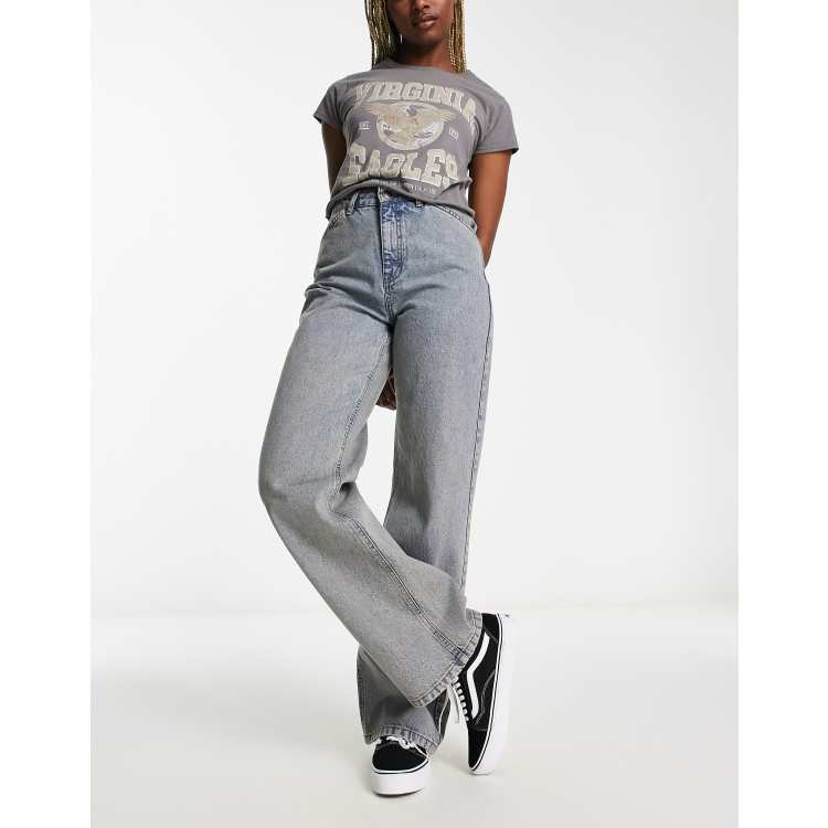 Reclaimed Vintage baggy jeans in y2k blue wash