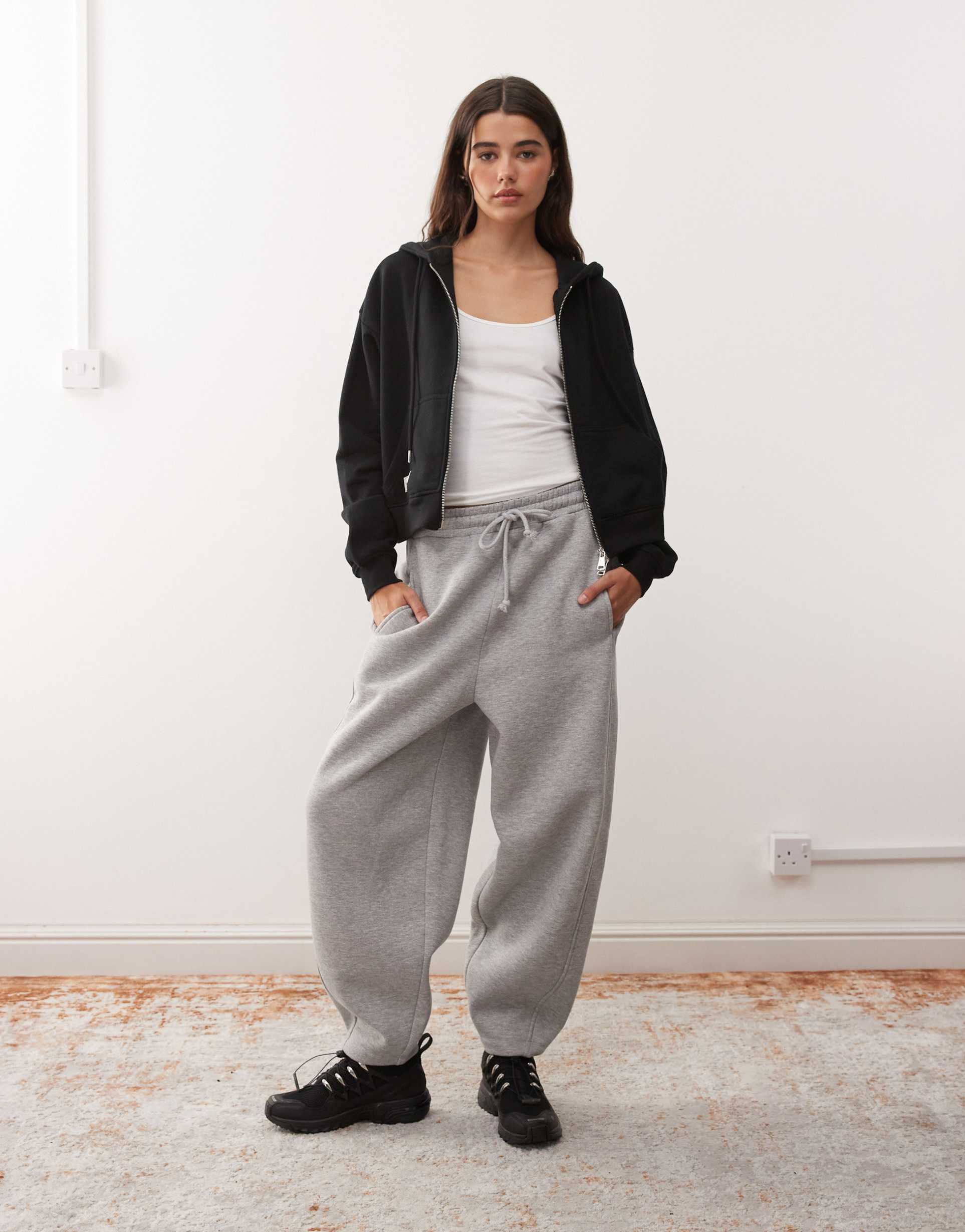 reclaimed vintage balloon leg sweatpants in gray heather
