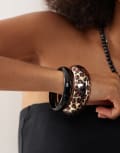 [Reclaimed Vintage] Reclaimed Vintage bangle 2 pack in black and gold leopard print-Multi One Size multi