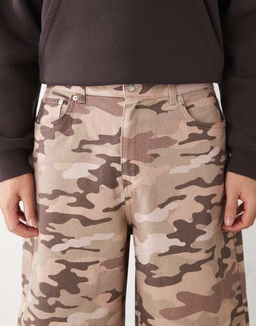 Reclaimed Vintage barrel leg trousers in dessert camo print, 5 of 5