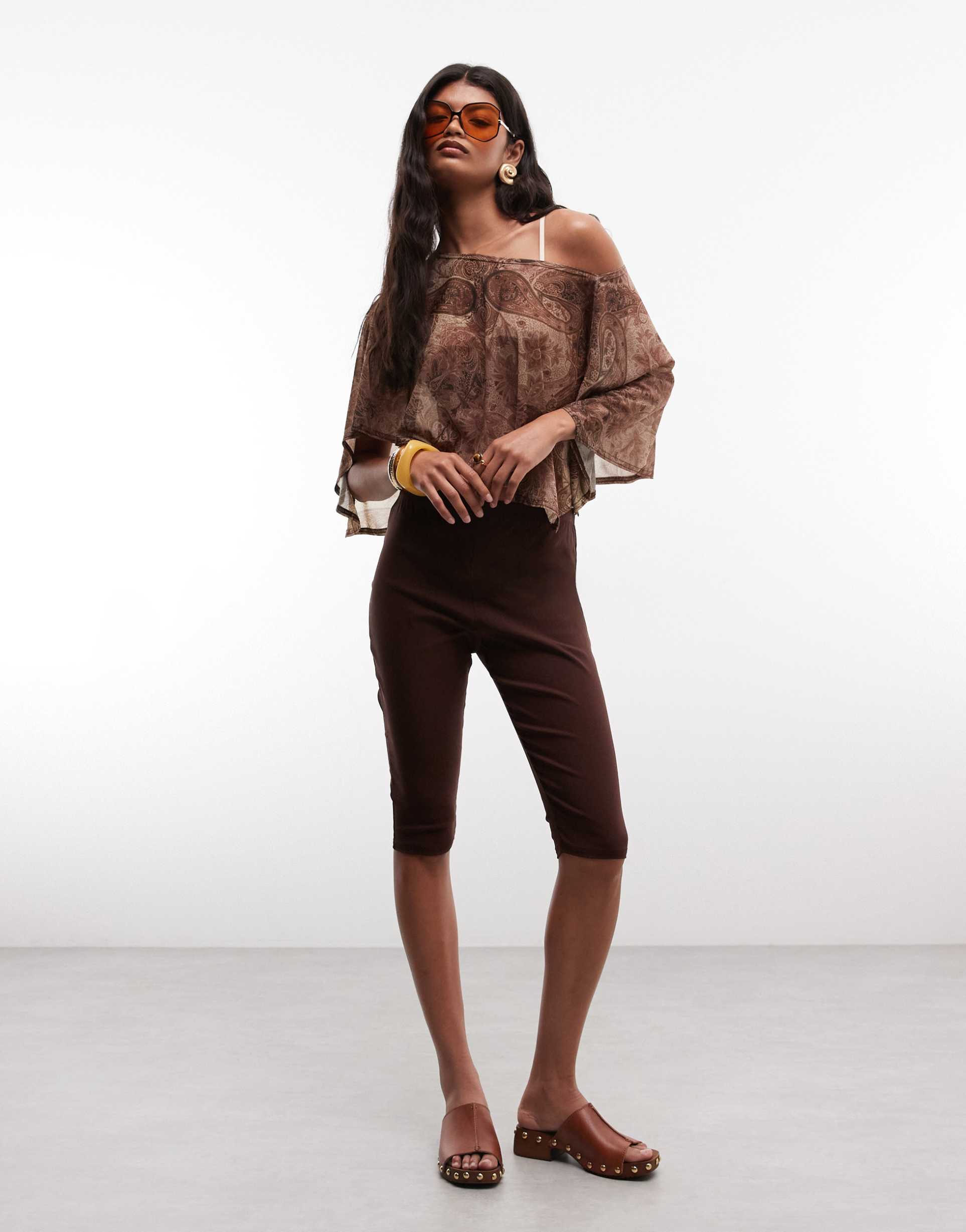 reclaimed vintage bengaline capri pants in brown