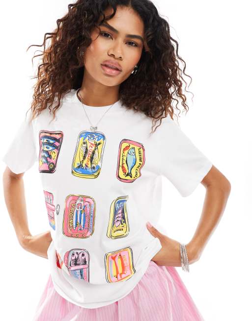 Reclaimed Vintage – Biały T-shirt oversize z nadrukiem z motywem sardynek