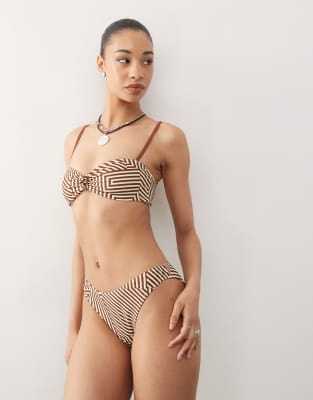 Reclaimed Vintage - Bikini color cioccolato con motivo a righe combinato e nodo