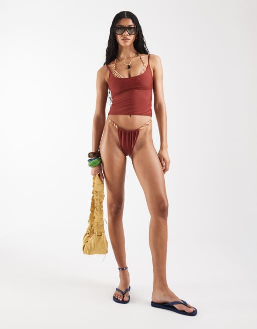 Reclaimed Vintage – Bikinihose mit gerafften, gestreiften Seiten