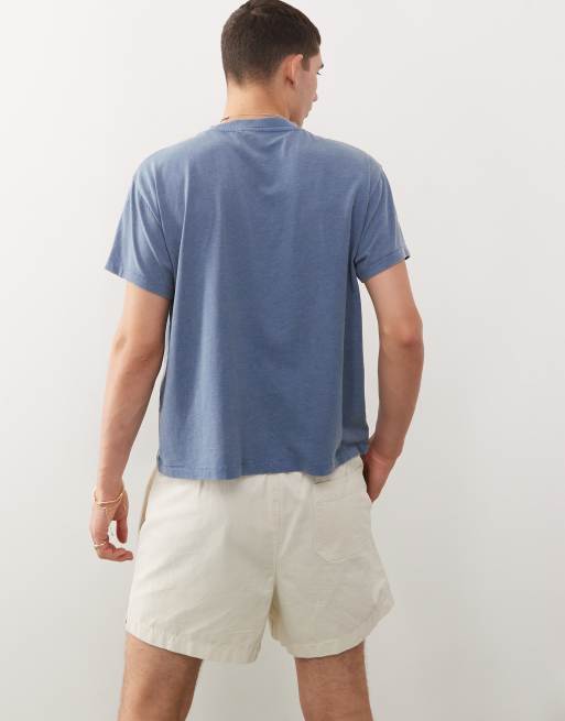 Reclaimed Vintage – Blå, tvättad, kort t-shirt med smal, boxig passform, 2 av 4