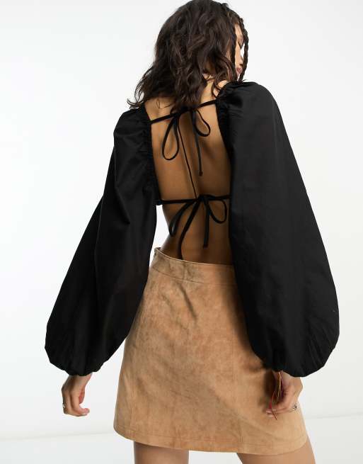 Reclaimed Vintage Blouse courte a manches longues aspect lin avec dos ouvert et liens a nouer ASOS