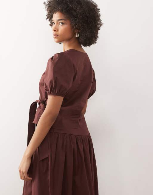 Reclaimed Vintage - Blusa a portafoglio marrone con maniche a sbuffo, 4 di 4