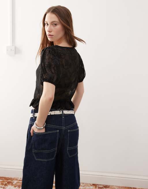 Reclaimed Vintage - Blusa nera in pizzo di cotone allacciata sul davanti, 4 di 4