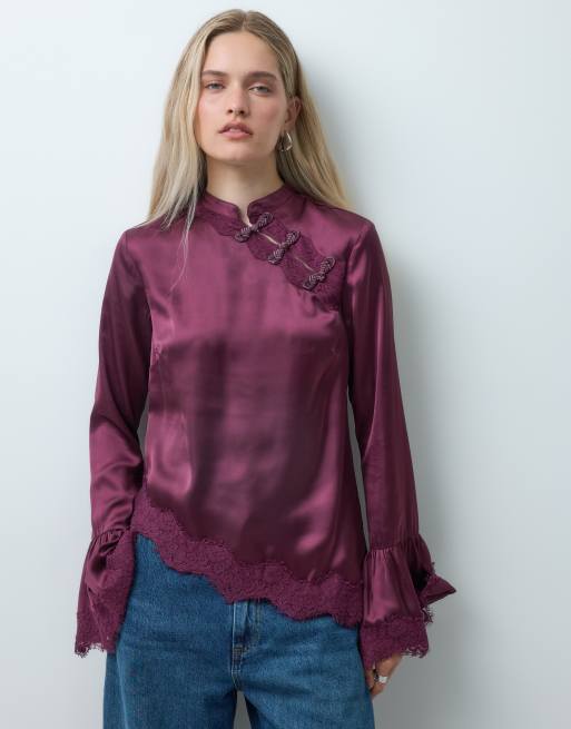 Reclaimed Vintage bluse i satin med mandarinkrave og asymmetrisk kant, 1 af 4