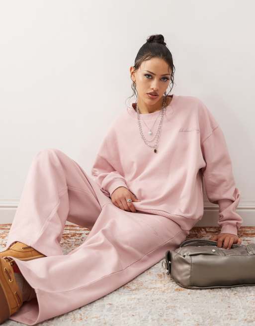 Reclaimed Vintage – Bluza o krótkim pudełkowym kroju w zgaszonym fioletoworóżowym kolorze