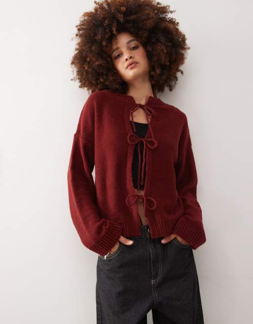 Reclaimed Vintage - Bordeauxrøs cardigan med bindebånd fortil