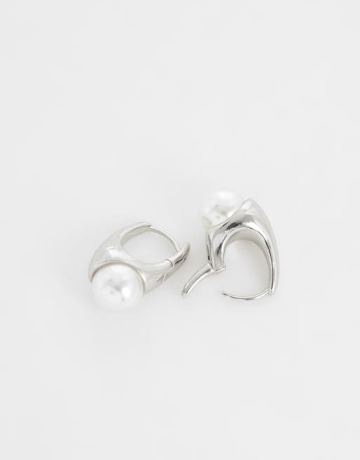 Reclaimed Vintage boucles d'oreilles créoles argentées avec détail perle, 4 de 4