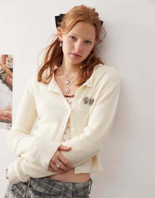 Vintage bow brooch top