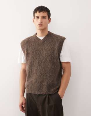 Reclaimed Vintage Reclaimed Vintage boxy knitted v-neck tank in brown