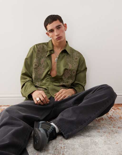 Reclaimed Vintage boxy satin shirt with embroidery in khaki, 2 of 4