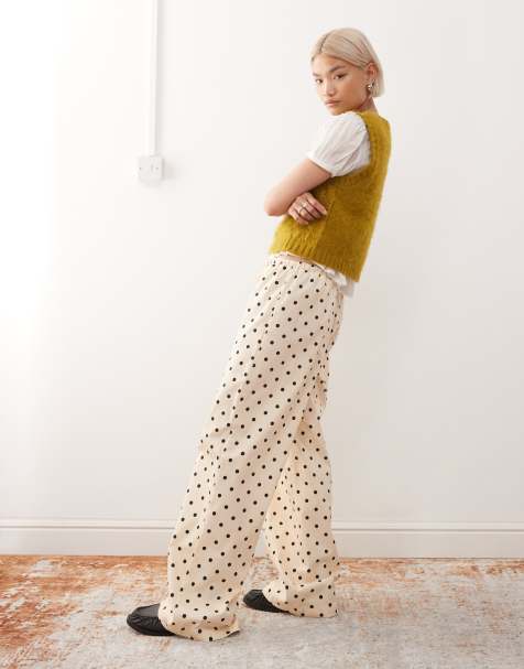 Reclaimed Vintage - Broek met wijde pijpen, pull-on design en stippenprint in crème en zwart - view 1