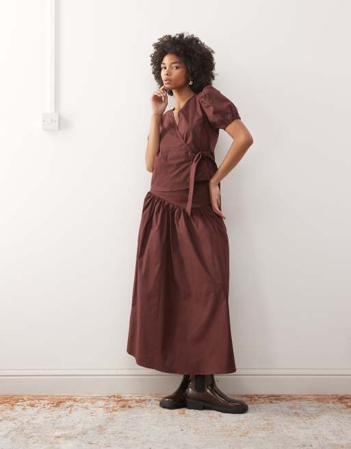 Reclaimed Vintage - Brun slå om-bluse - Del af sæt