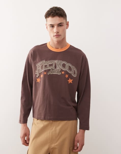 Reclaimed Vintage - Brun T-shirt med licenseret Fleetwood Max-print og kantbånd i kontrast - view 1