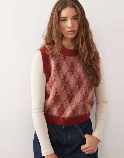 Reclaimed Vintage brushed knitted vest in red argyle print