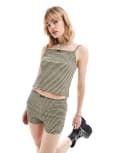 [Reclaimed Vintage] Reclaimed Vintage cami top with bow in yellow gingham L YELLOW