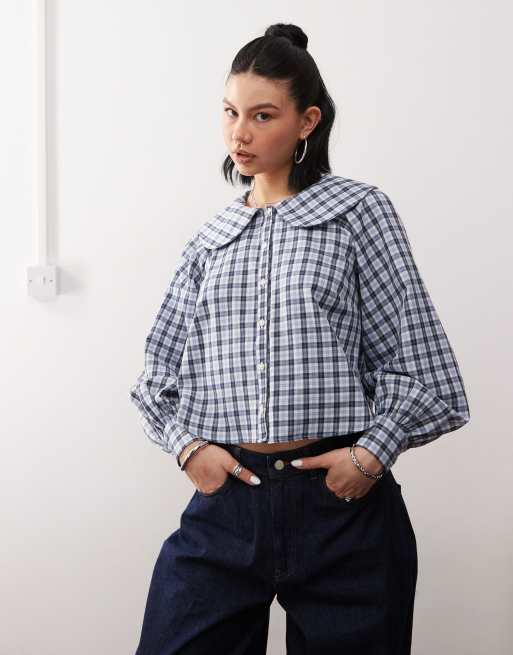 Reclaimed Vintage - Camicia squadrata blu a quadri con colletto alla Peter Pan e maniche a palloncino