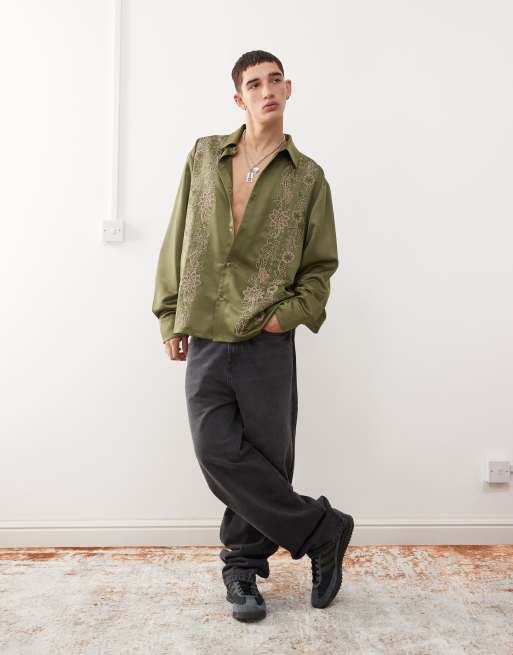 Reclaimed Vintage - Camicia squadrata in raso kaki con ricamo