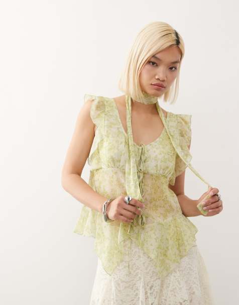 Reclaimed Vintage – Camisole-Oberteil aus Chiffon mit grünem Blumenmuster, Rüschensaum und passendem Schal - view 1
