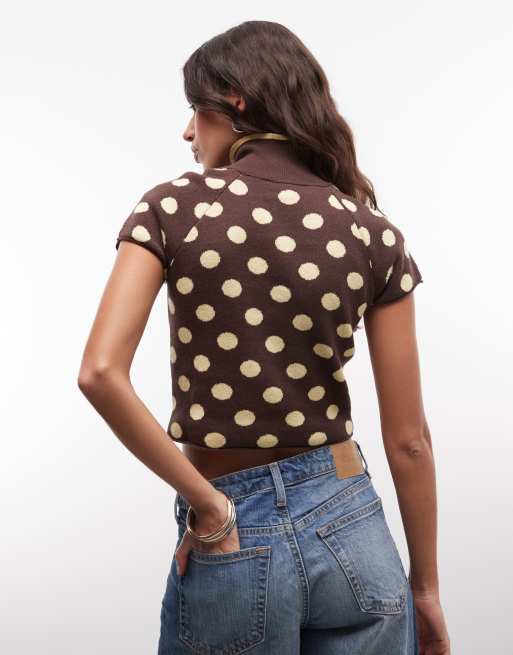 Reclaimed Vintage - Canotta in maglia compatta marrone a pois con bottoni e collo alto, 3 di 4