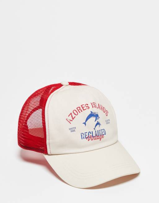 Reclaimed Vintage - Cappellino trucker unisex rosso e crema con stampa di delfini