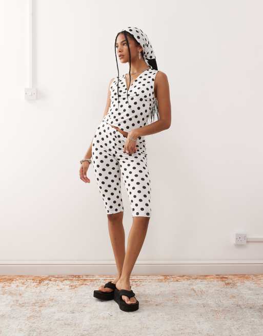  Reclaimed Vintage - Capribroek in wit met stippen, deel van co-ord set