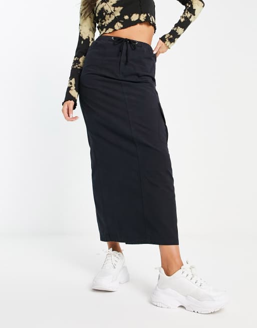 Reclaimed Vintage cargo skirt in washed black | ASOS