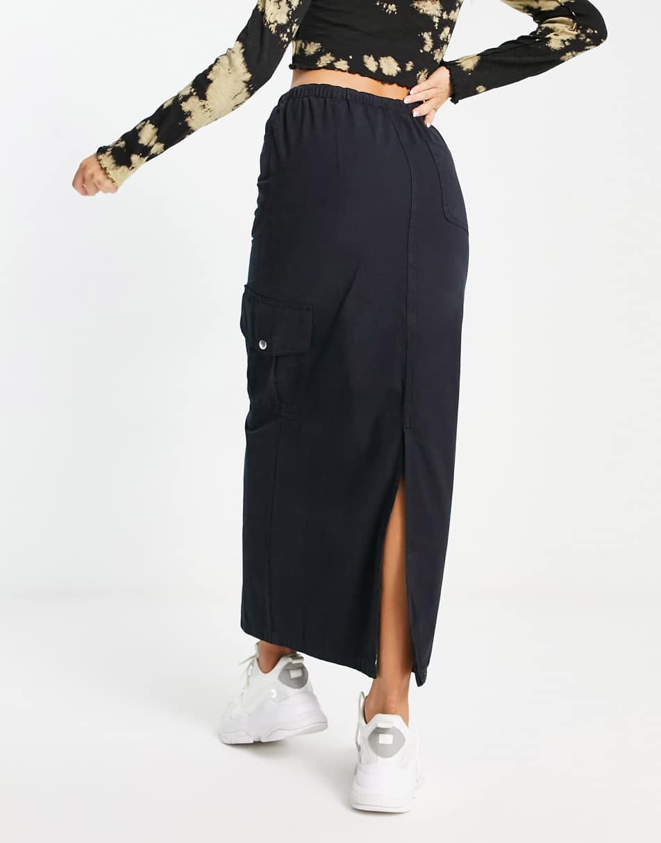 Reclaimed Vintage cargo skirt in washed black 0