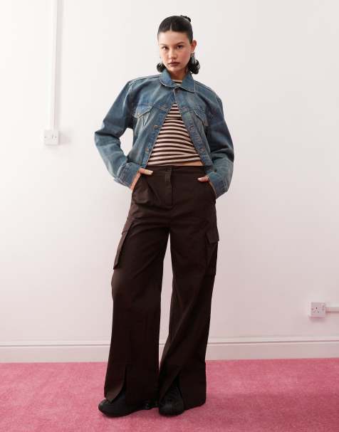 Reclaimed Vintage – Cargohose in Braun mit Schlitzen vorne und Taschen - view 1