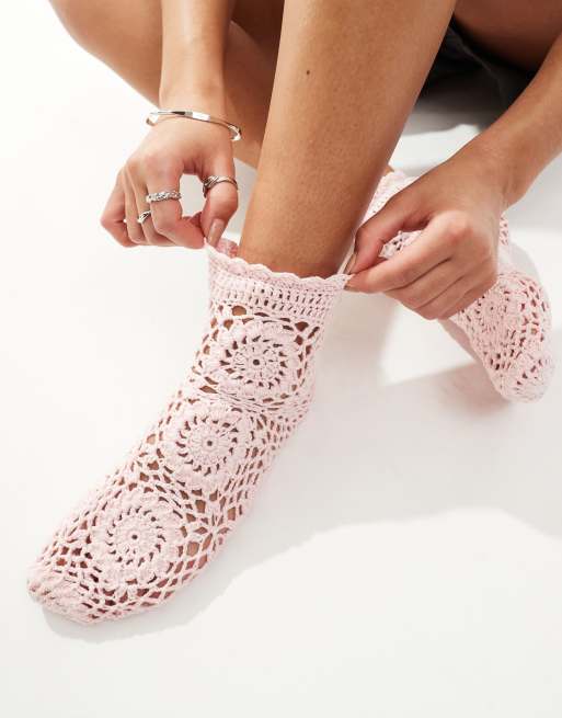Reclaimed Vintage - Chaussettes en maille au crochet - Rose