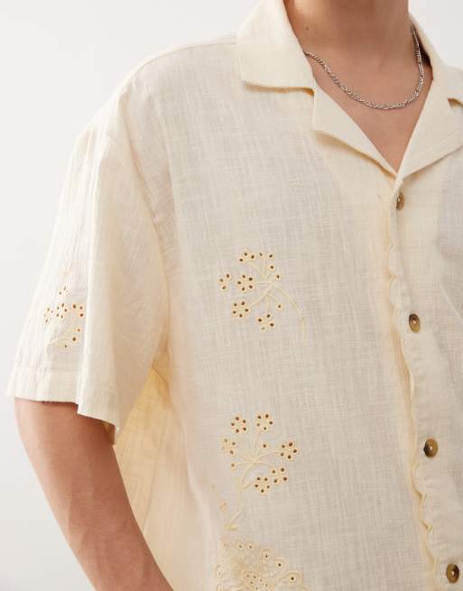 Reclaimed Vintage - Chemise manches courtes à broderies fleurs - Crème, 3 de 4