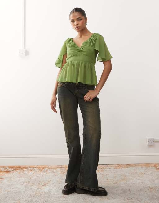 Reclaimed Vintage chiffon tea top with floaty sleeves and lace collar in green, 2 of 4