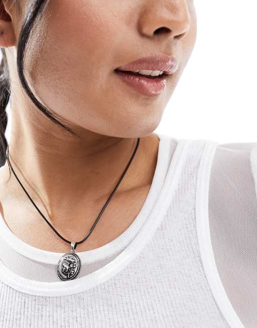 Reclaimed Vintage - Collana in corda con pendente a moneta con rosa